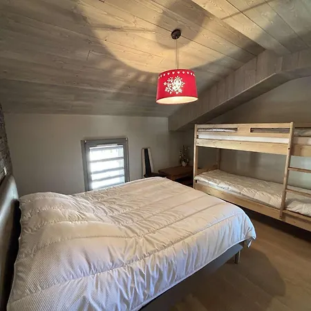 Appartement Moderne 5 Pieces, Proche Des Pistes Avec Cheminee, Terrasse, Parking Et Bois Inclus - Fr-1-297-346 *