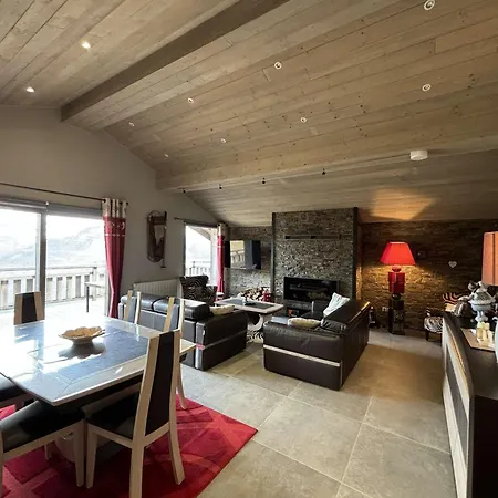 Moderne 5 Pieces, Proche Des Pistes Avec Cheminee, Terrasse, Parking Et Bois Inclus - Fr-1-297-346